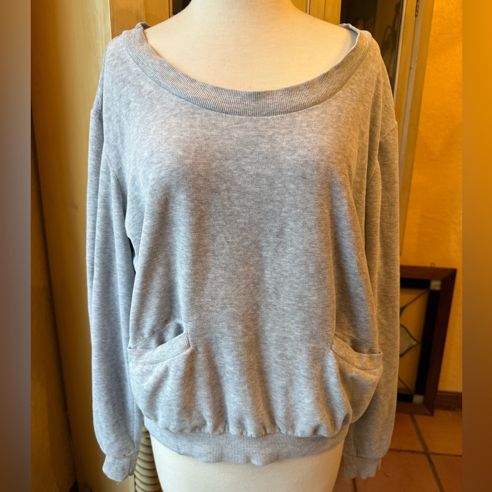 Sweatshirt Top